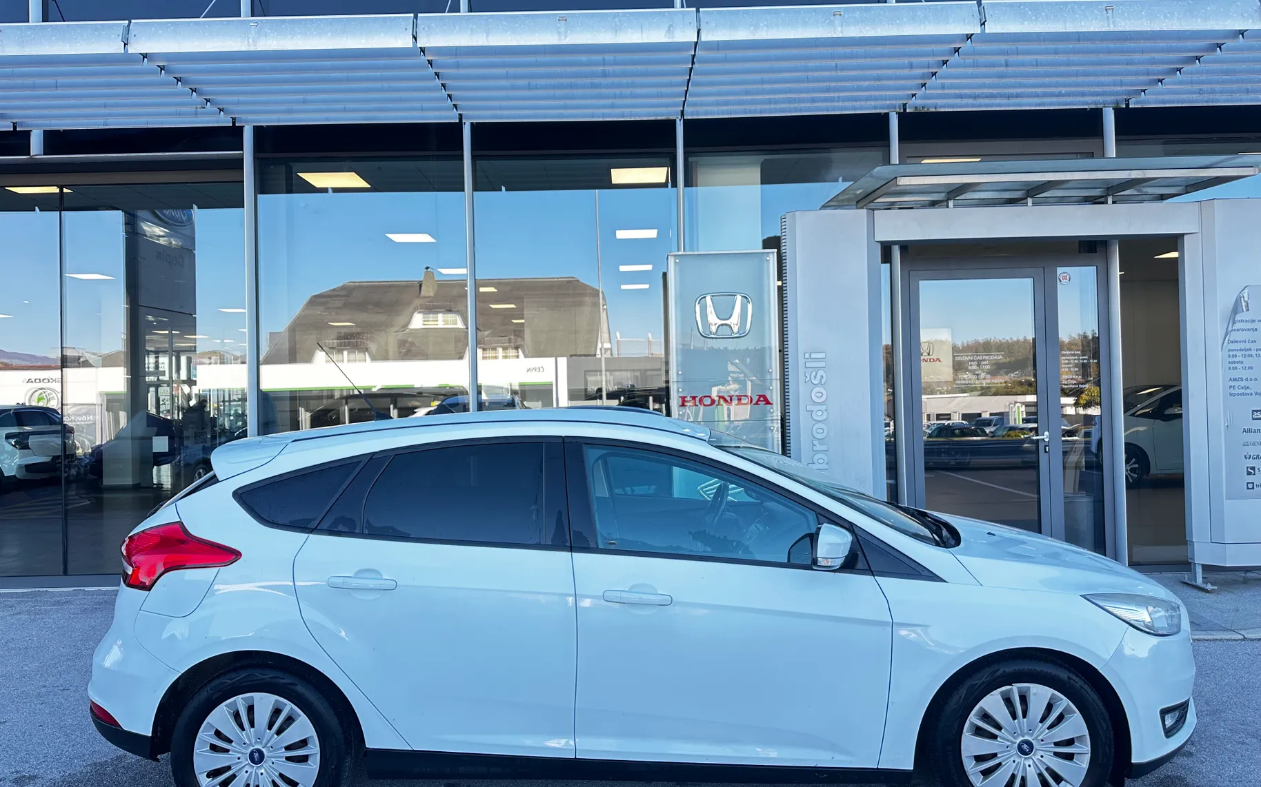Zunanja slika - Ford Focus - 1.0 EcoBoost Trend - 5
