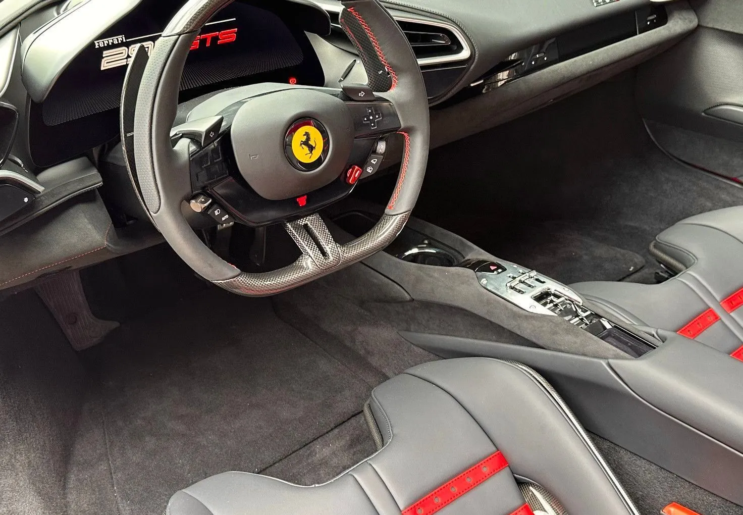 Zunanja slika - Ferrari 296 - GTS-SPYDER-830KM-CARBON-LIFT-AKRAPOVIČ - 5