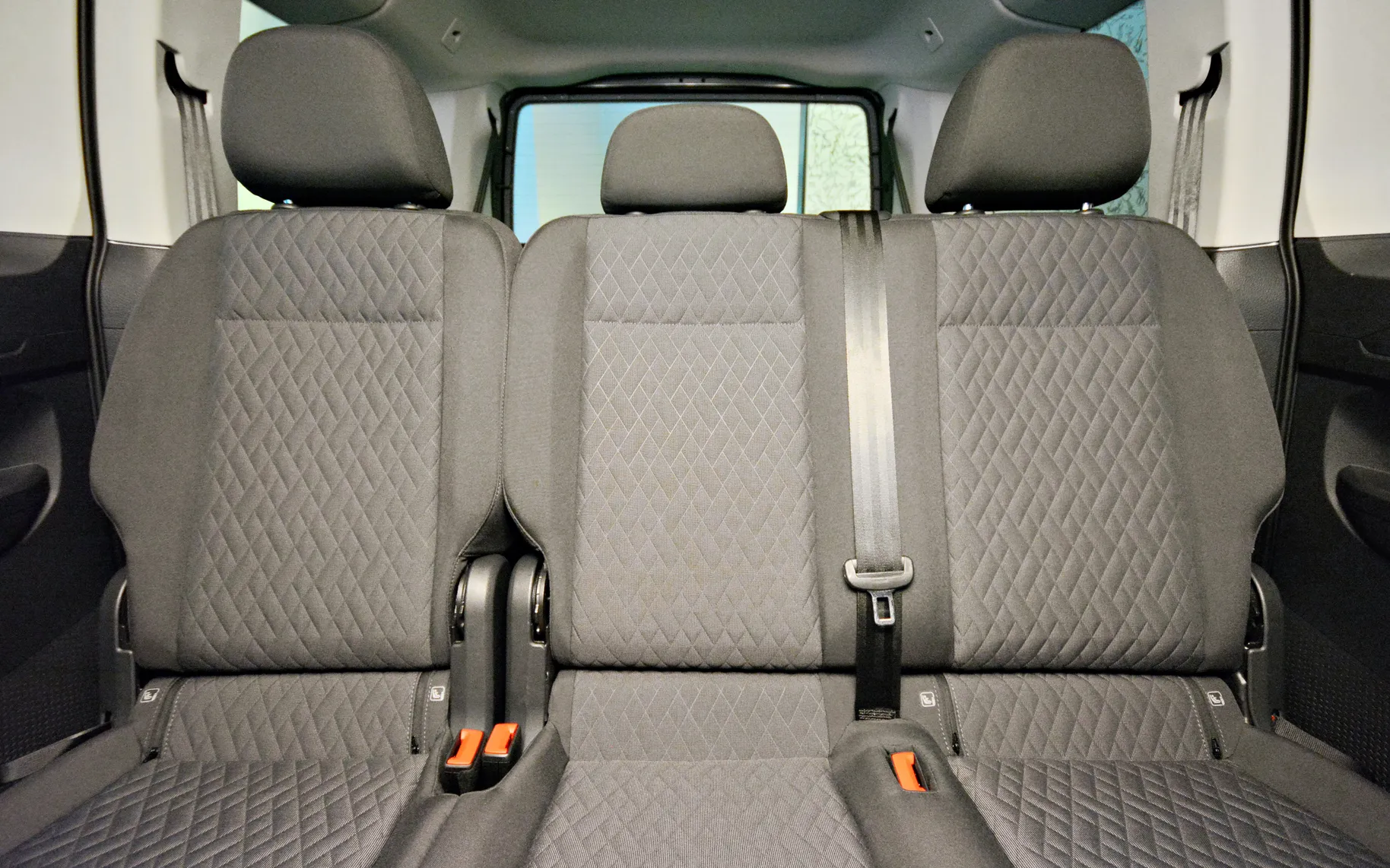 Notranja slika - Volkswagen Caddy - 2,0 TDI Highline - 11