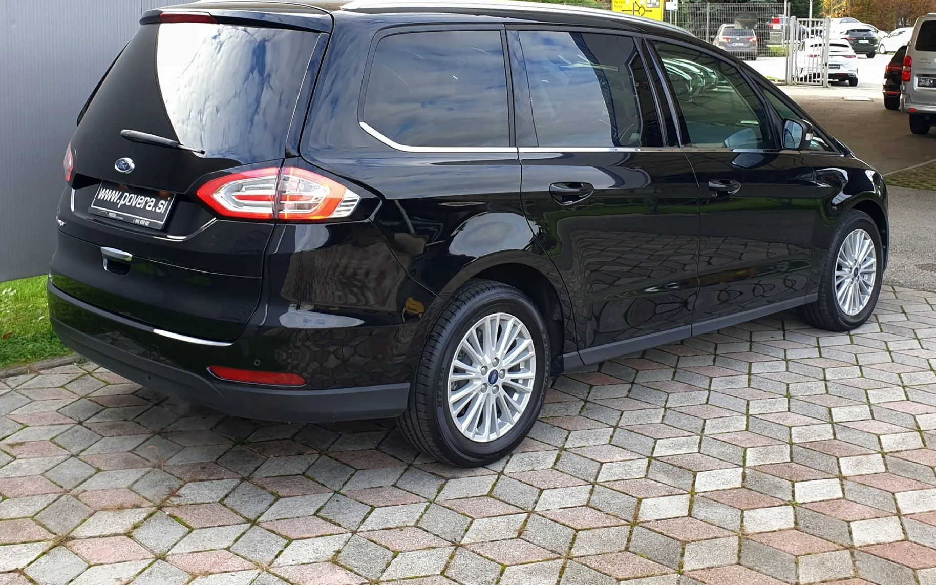 Zunanja slika - Ford Galaxy - 2.0 EcoBlue Avt. Titanium+7 sed.+LED+Keyless+DAB - 3