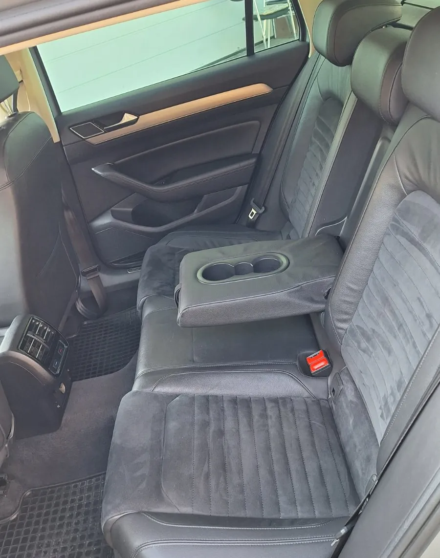 Notranja slika - Volkswagen Passat - 4Motion 2.0TDI R-Line IQ luči - 7