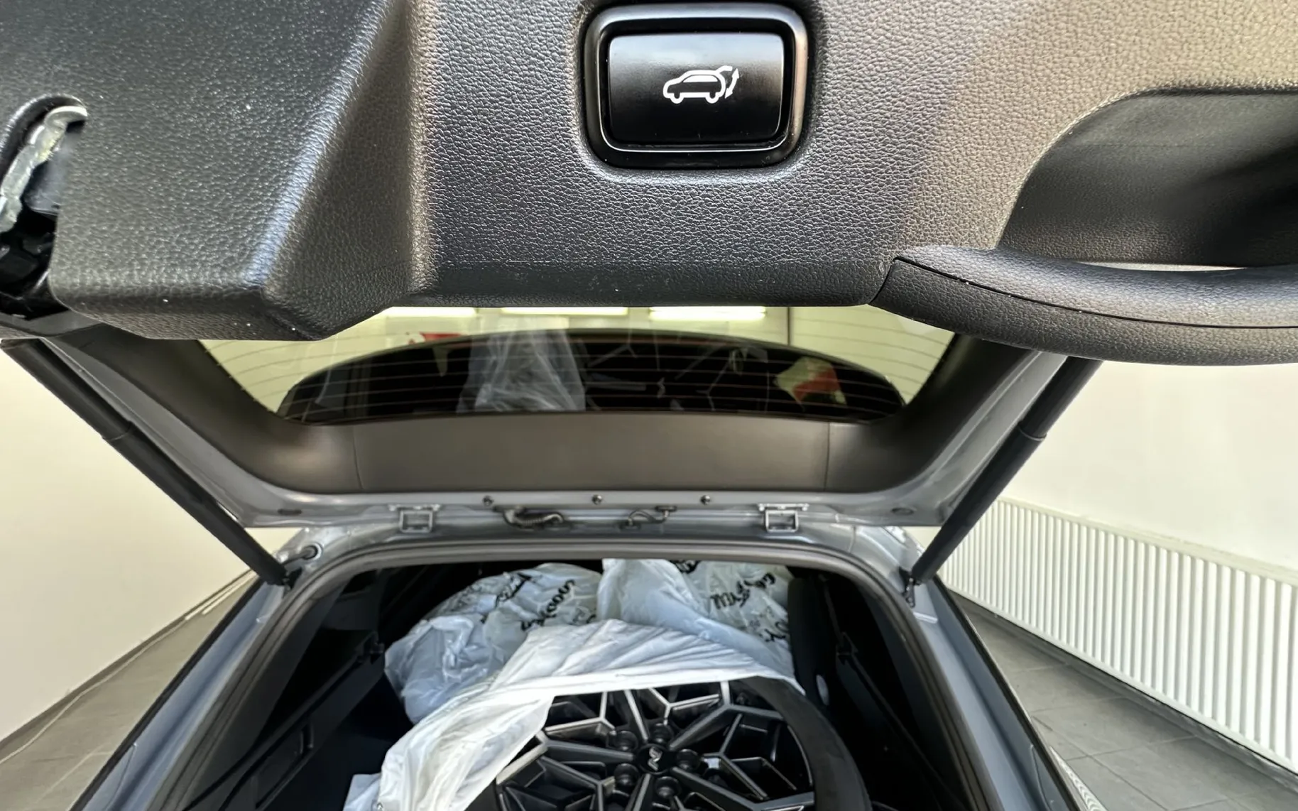 Zunanja slika - Hyundai Tucson - 4WD 1.6 T-GDI  Premium Avt.NEMŠKI+4ALU.KAMERA - 20