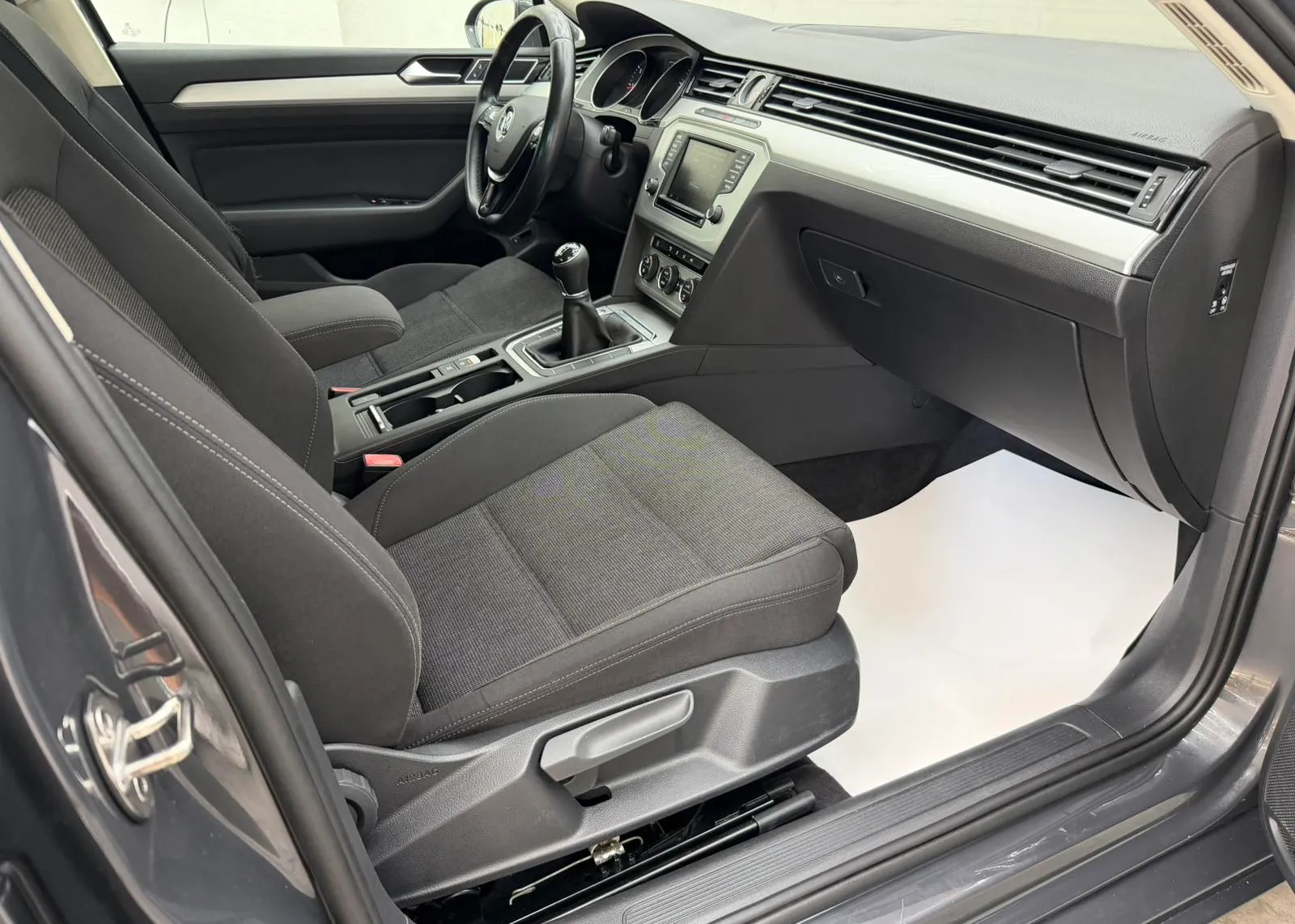 Zunanja slika - Volkswagen Passat - Variant 2,0 TDI BMT Highline - 8