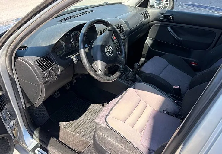 Zunanja slika - Volkswagen Golf - Basis 1.6 ZELO LEPO OHRANJEN - 8