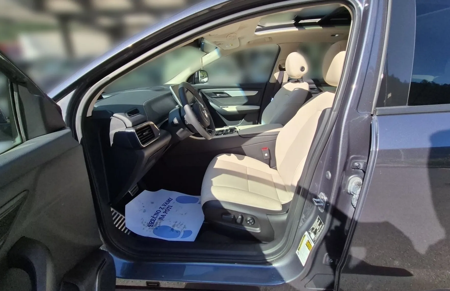 Zunanja slika - Vinfast VF8 - 87.7kWh AWD Plus 408PS-GRATIS POLNILNICA 22KW - 10