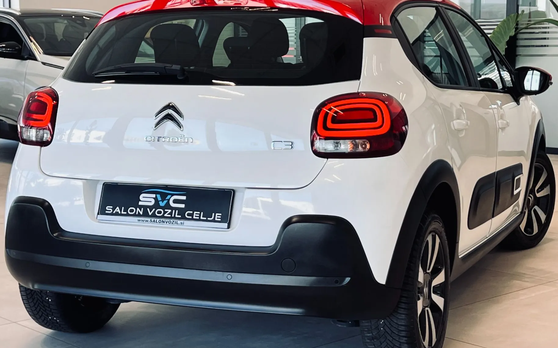 Zunanja slika - Citroën C3 - 1,2 PureTech 83 Feel - 4