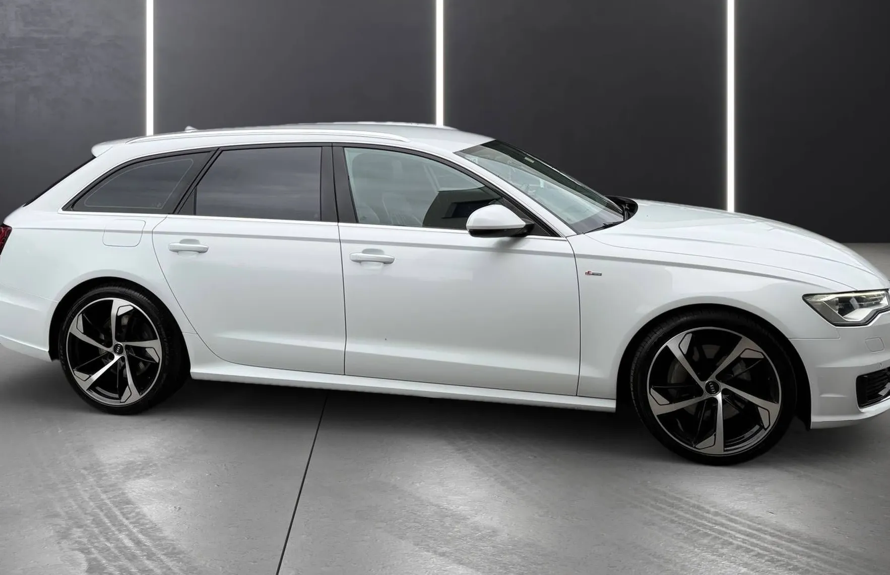 Zunanja slika - Audi A6 - Avant 3.0 TDI 20COL S-LINE XENON NAVI PDC KAM TEM TOP - 8