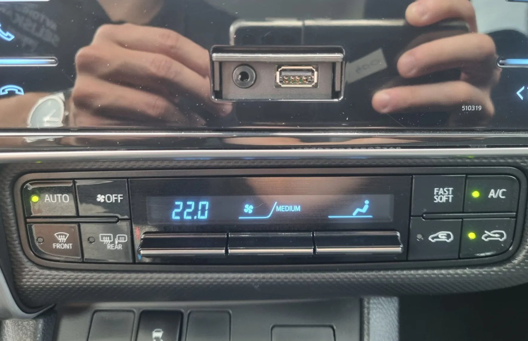 Zunanja slika - Toyota Auris - TOURING 1.8 Hybrid Avtomatik - ZNANA ZGODOVINA - 19