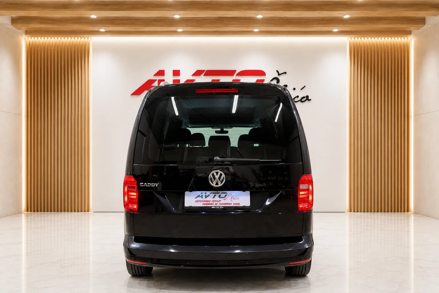 Notranja slika - Volkswagen Caddy - 2.0 TDI-2X DRSNA VRATA-NAuIGACIJA-LED-TEMPOMAT-P - 9