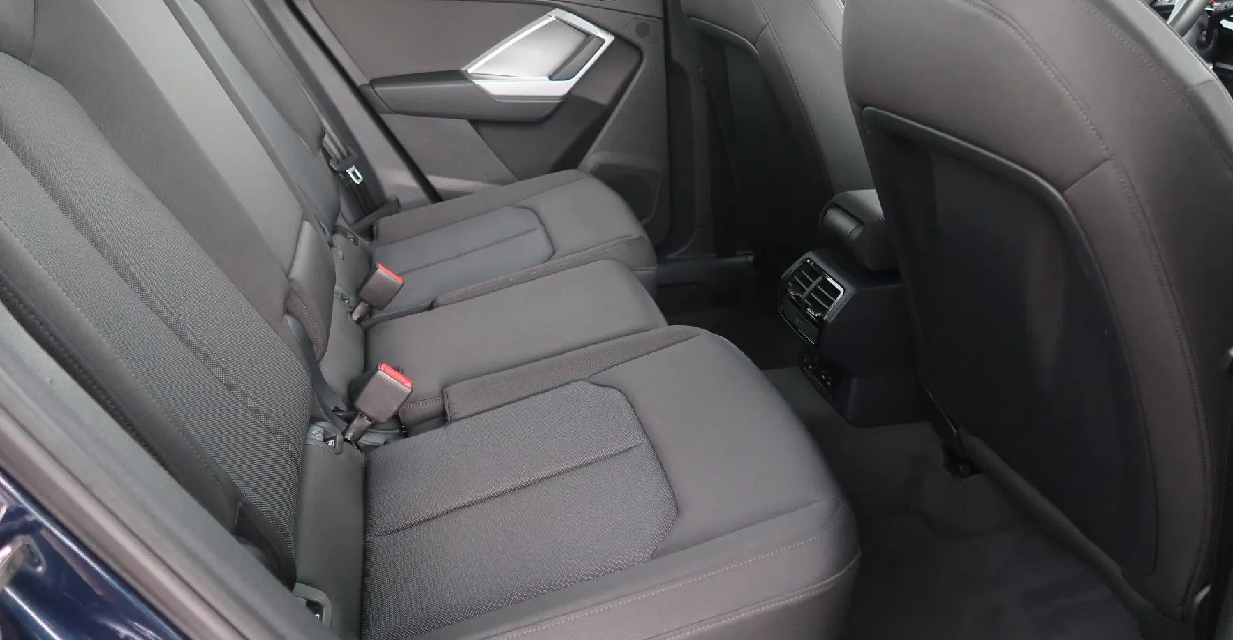Zunanja slika - Audi Q3 - 40 TDI quattro S tronic 140  190 -NAVI-ALU-VIRTUAL - 14