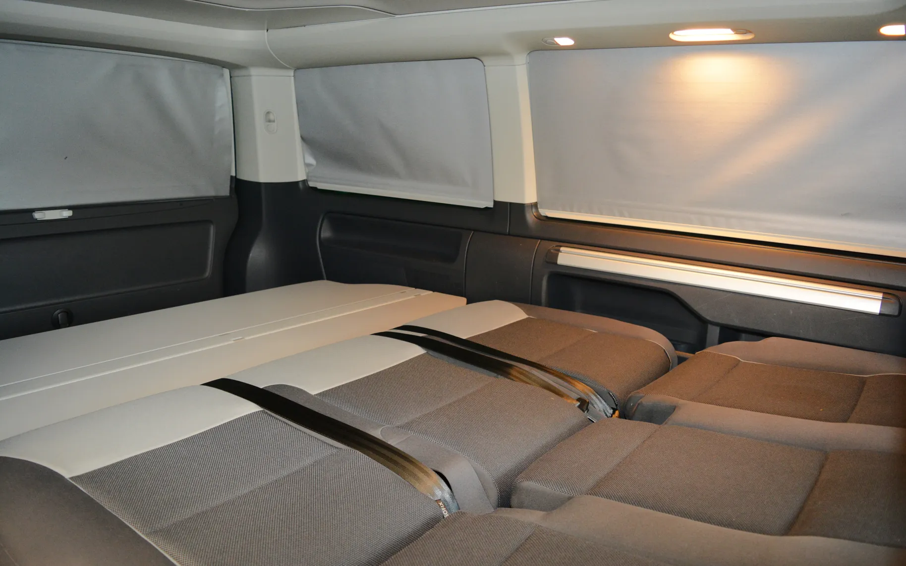 Zunanja slika - Volkswagen California - T5.1 Beach DSG-KLJUKA-WEBASTO - 14