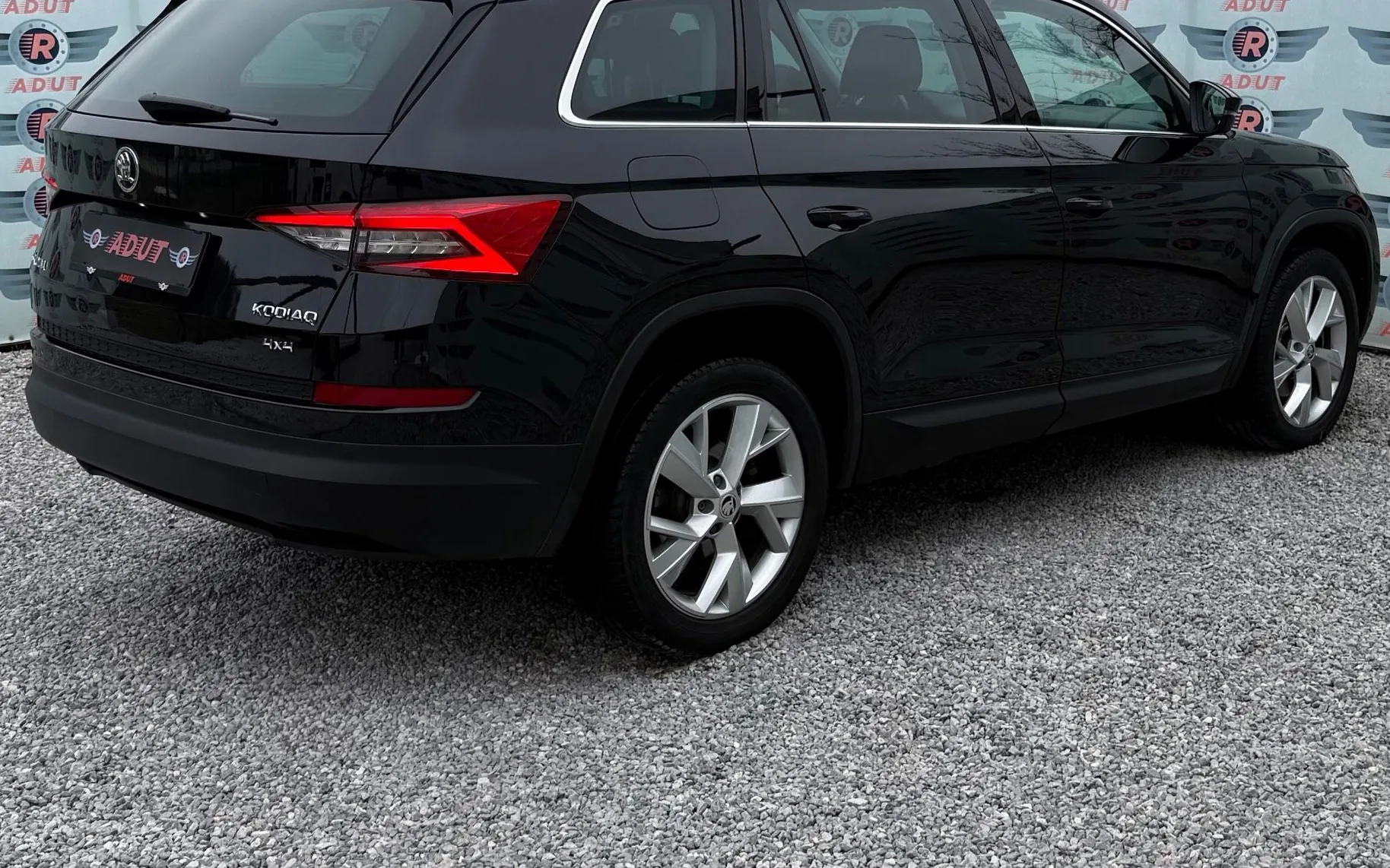 Zunanja slika - Škoda Kodiaq - 2.0TDI|140kW|4X4|DSG|AMBI|LED|1LASNIK|JAMSTVO... - 6
