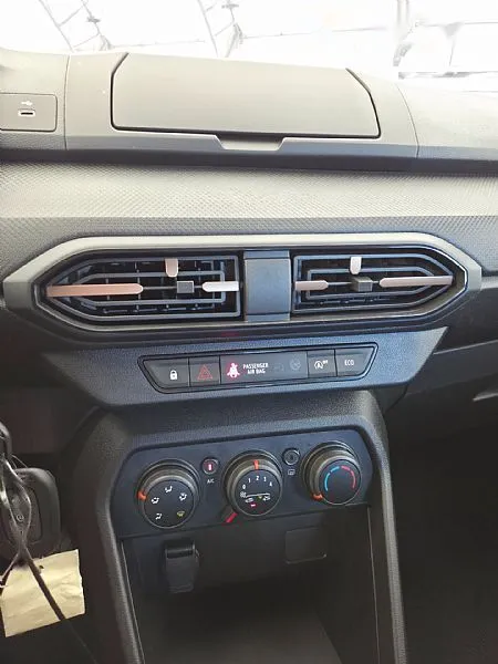 Zunanja slika - Dacia Sandero - Essential Stepway 1.0 TCe 110 + Vinjeta - 18