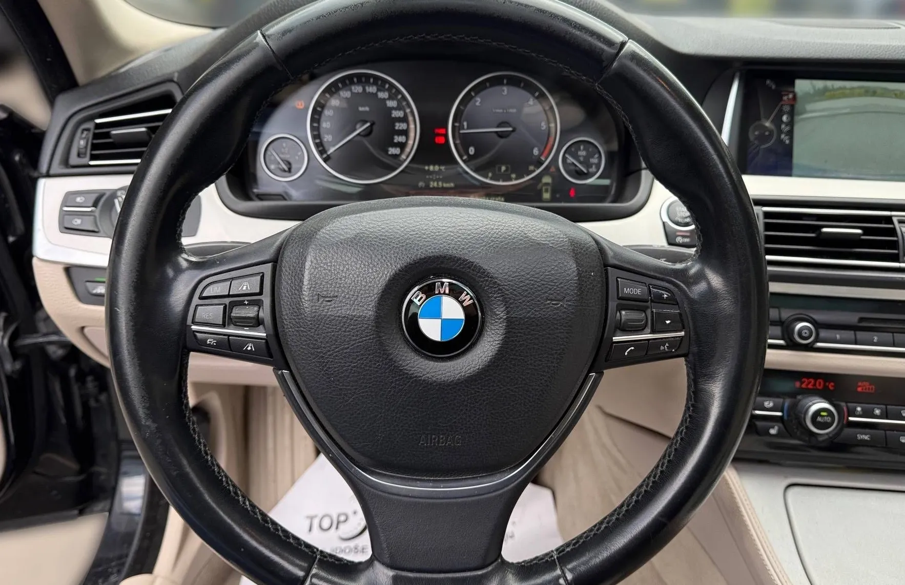 Zunanja slika - BMW Serija 5 - Touring: 525d xDrive BI-XENON ACC NAVI PDC PANO KAM TOP - 15