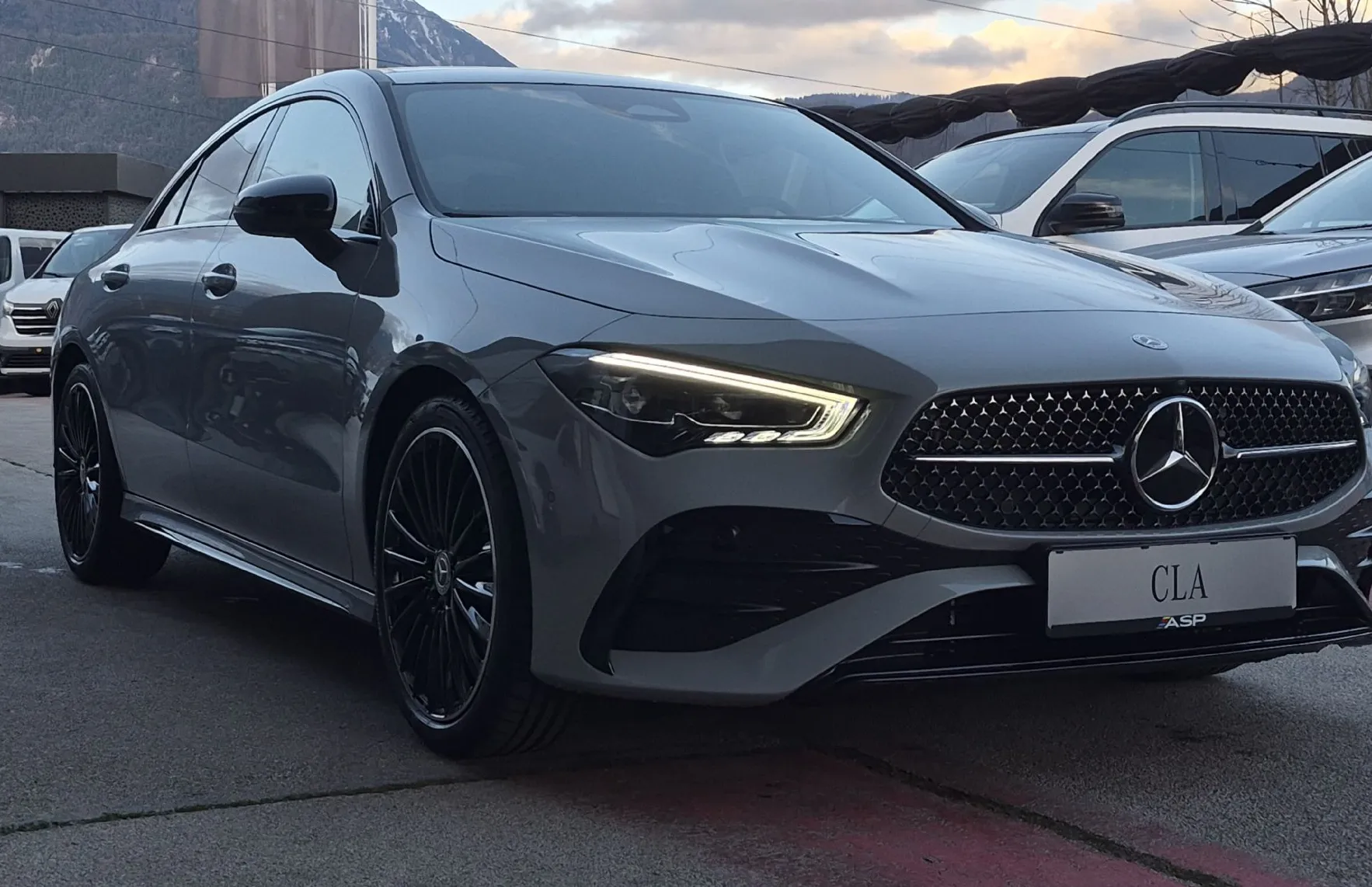 Zunanja slika - Mercedes-Benz CLA-Razred - 200 AMG Line - 3