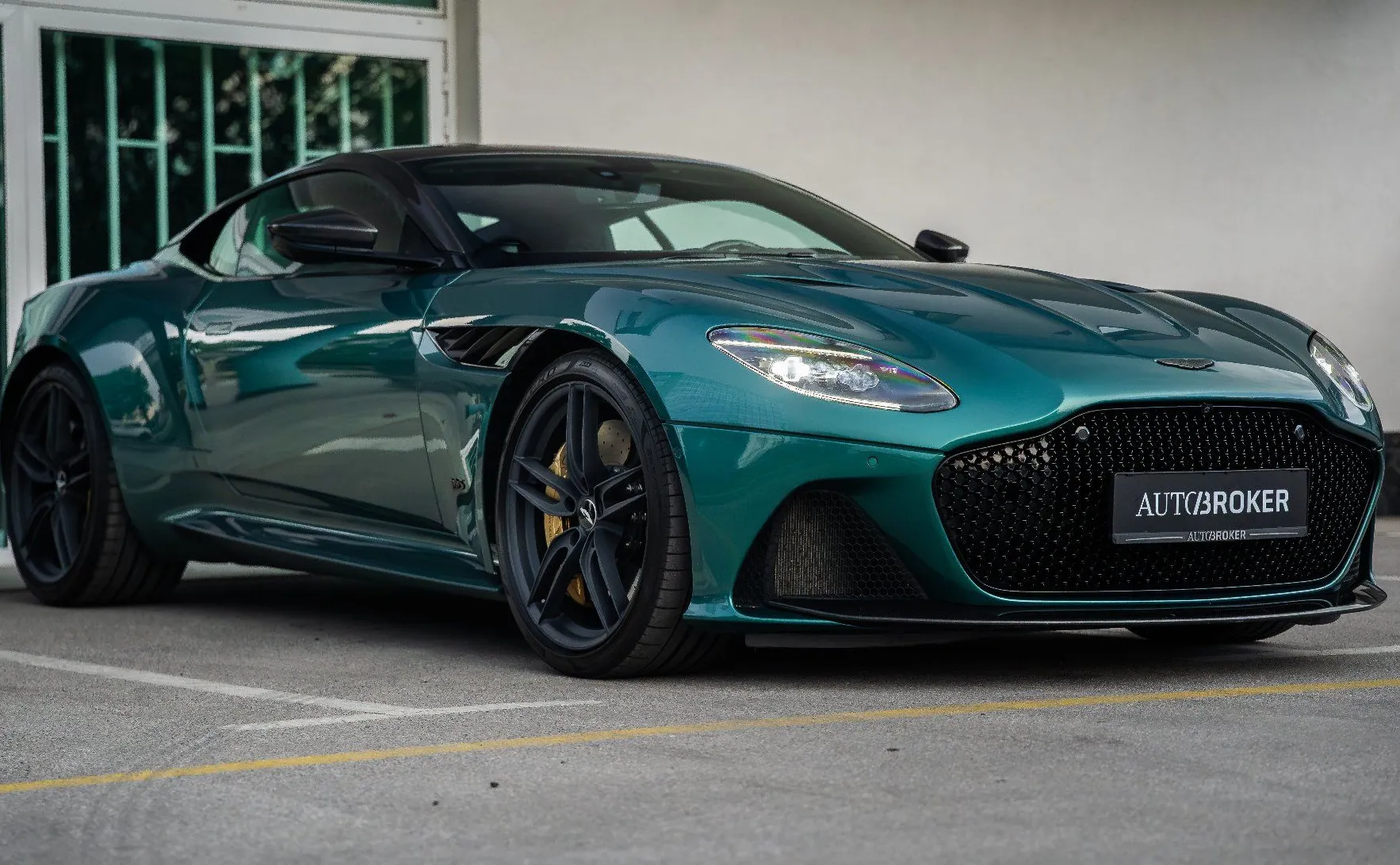 Zunanja slika - Aston Martin DBS - AM RACING GREEN EXT. CARBON BANG OLUFSEN - 3