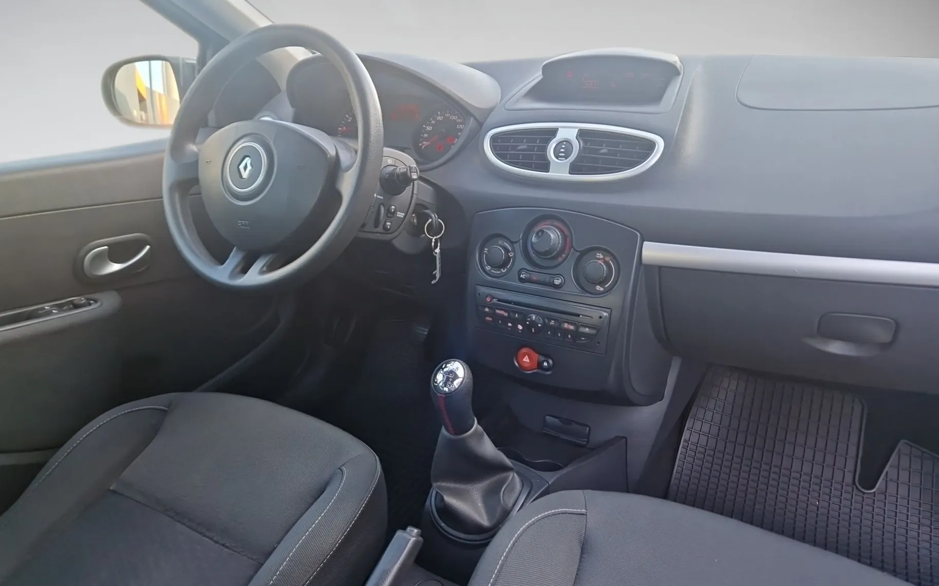 Zunanja slika - Renault Clio - 1.2 16V Dynamique - 16