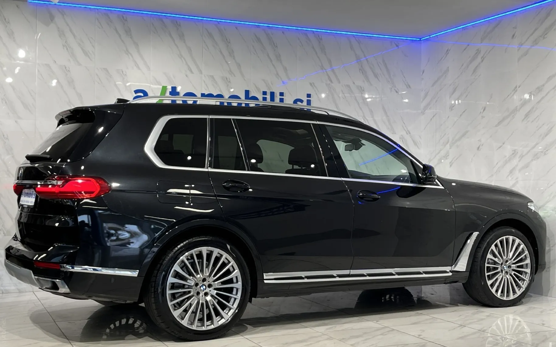 Zunanja slika - BMW serija X7: - xD30d|SoftC|Zračno|SkyL|Masaža|360K|Harman|HUD|... - 5