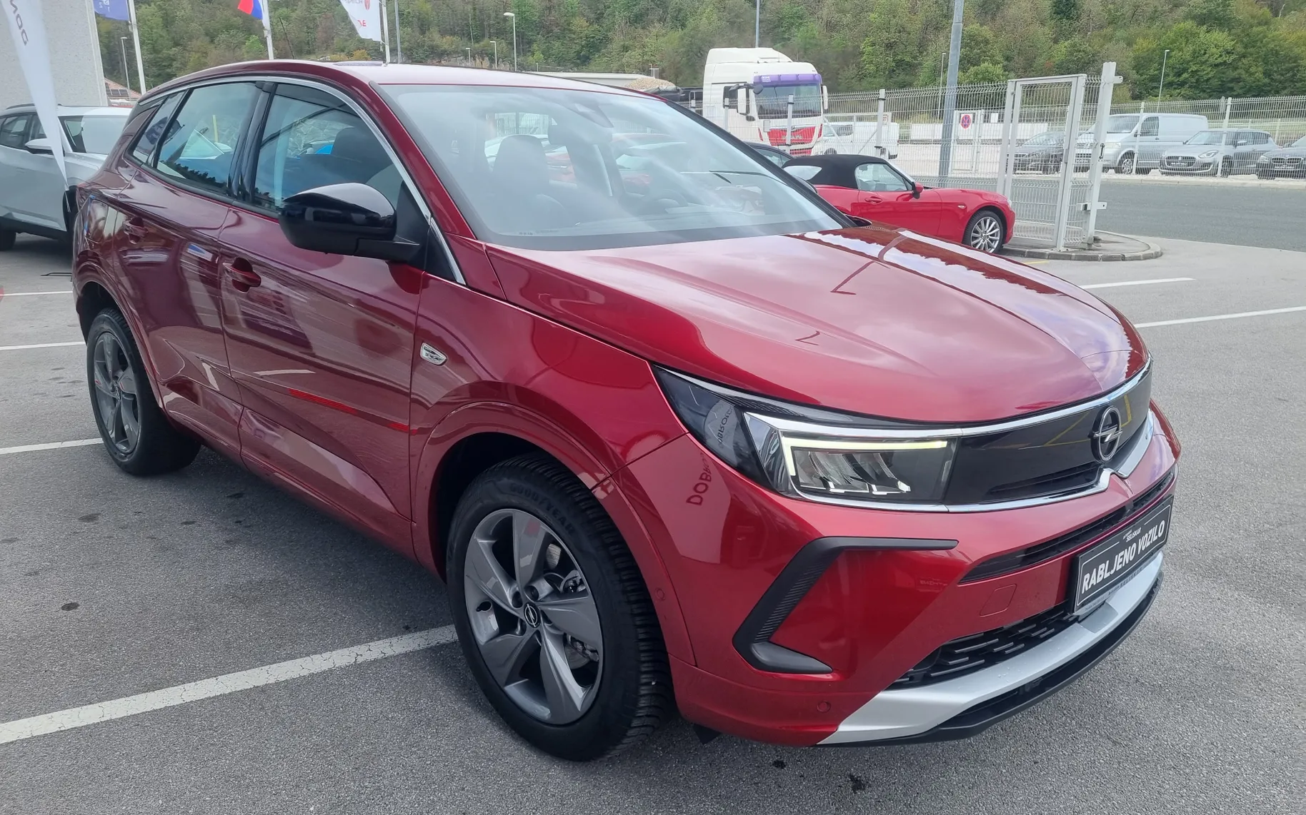Zunanja slika - Opel Grandland X - Grandland 1.2 Turbo - SAMO 11.303km - POTRJENA SERVISNA - 3