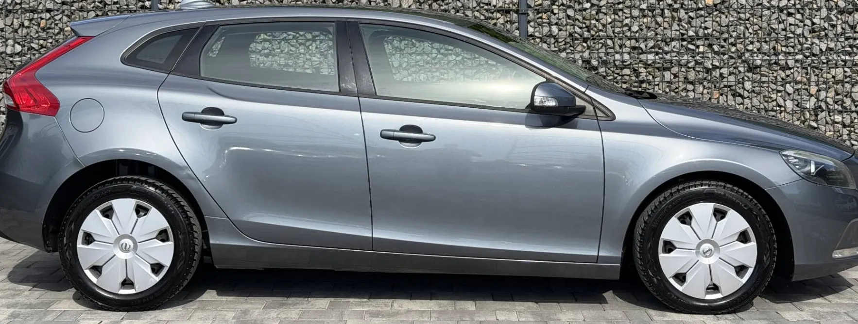 Zunanja slika - Volvo V40 - D2 | PDC | NAVI | VELIK SERVIS |... - 8