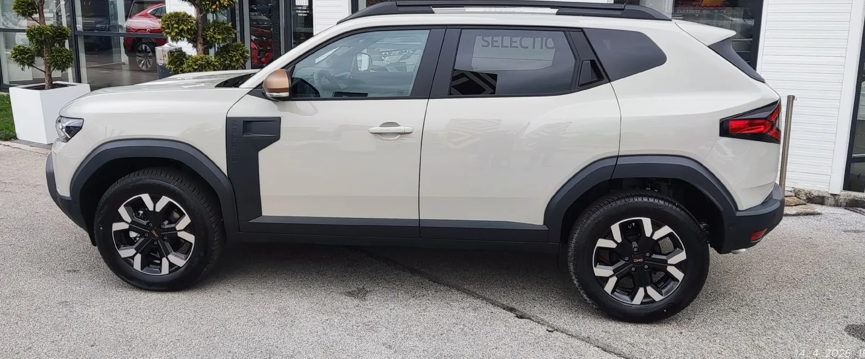 Zunanja slika - Dacia Duster - 1.2 TCe 130 4x4 EXTREME - 8