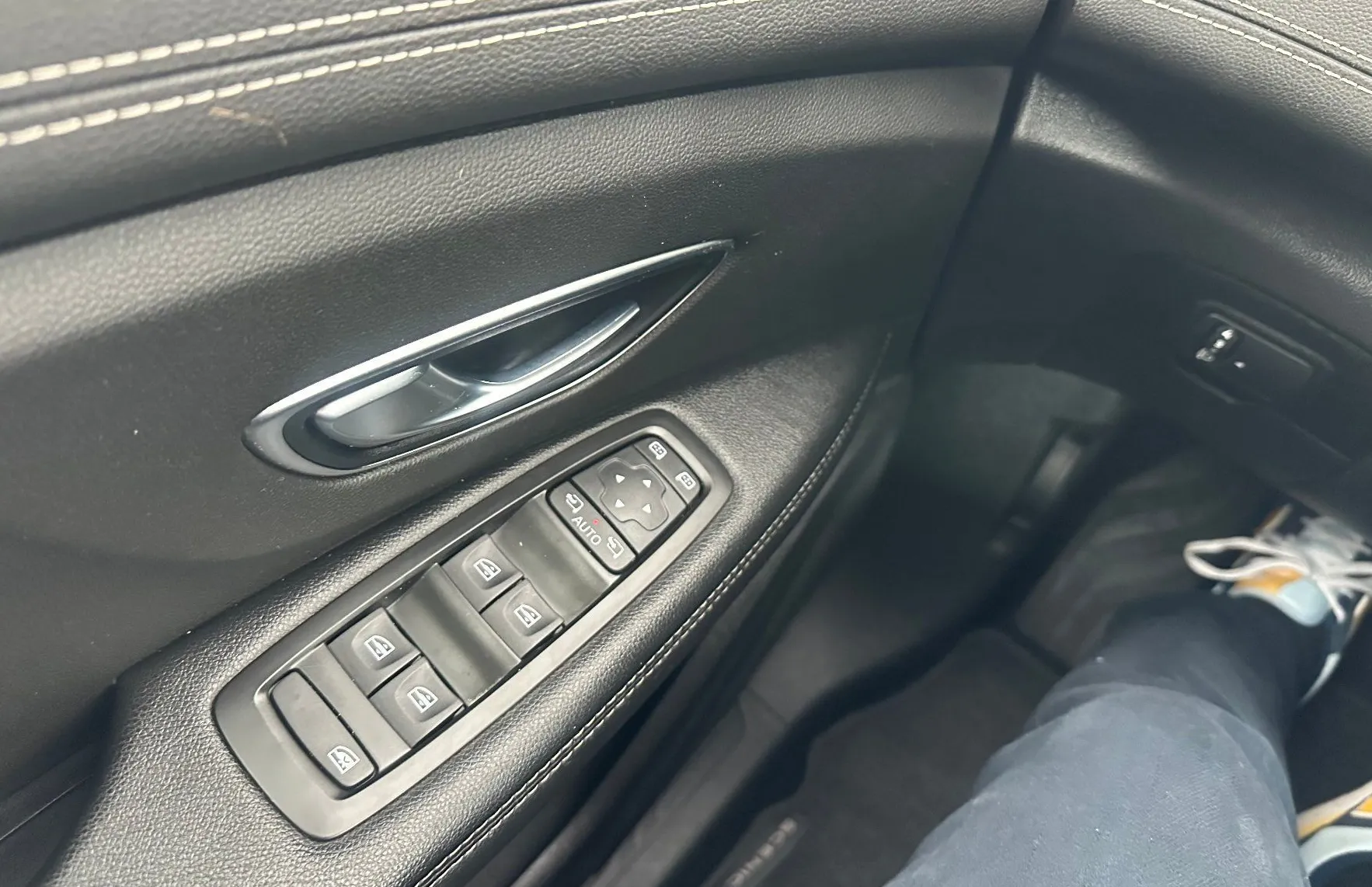 Zunanja slika - Renault Scénic - Grand Scenic Blue dCi 120 Intens.KAMERA.NAVI.USNJE.KLJUKA.7SEDE - 14