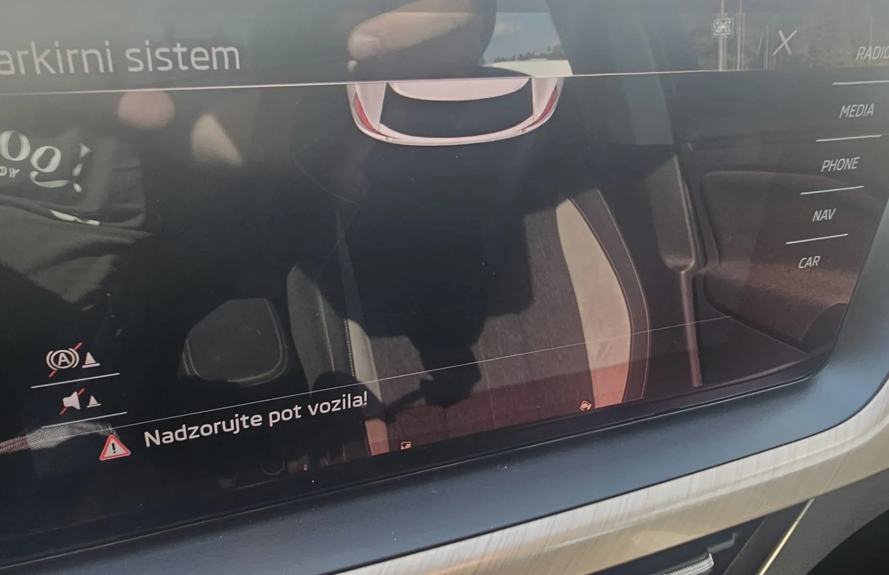Zunanja slika - Škoda Kamiq - Style 1.5 TSI 150 DSG|navi|alu|fulLED|Wirtual|PDC| - 18