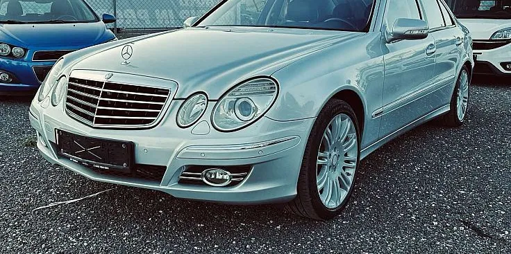 Zunanja slika - Mercedes-Benz E-Razred - E 230 AVANTGARDE + MAX OHRANJEN + BREZ POLOGA - 3