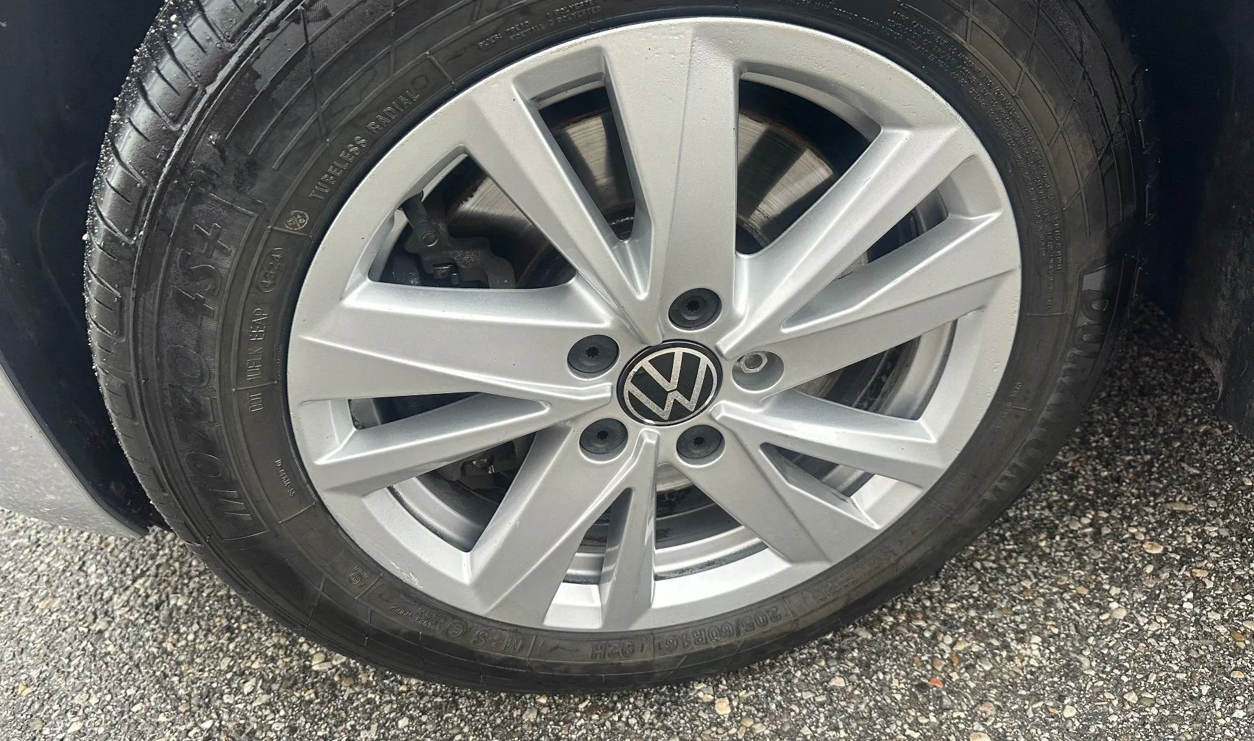 Zunanja slika - Volkswagen Touran - 2.0 TDI DSG.NAVI.KAMERA.NAREJEN VEL.SERVIS+MENJALN - 9