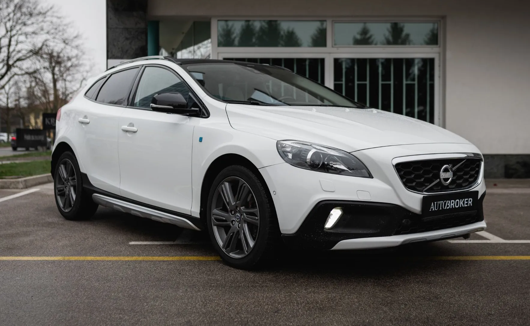 Zunanja slika - Volvo V40 Cross Country - D3 Summum STYLE PAN - 3