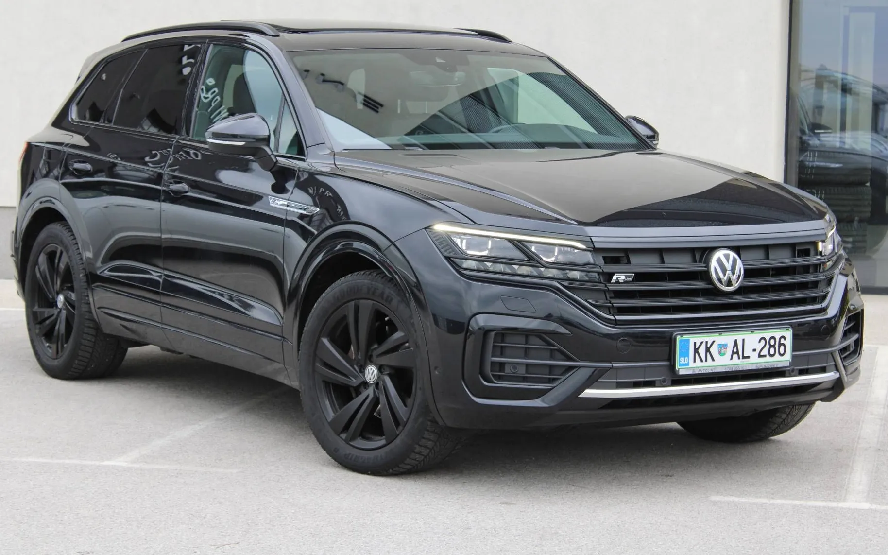 Zunanja slika - VW Touareg - V6 TDI R-LINE LUFT MASAŽA IQ MATRIX ACC KAM PANO.. - 3