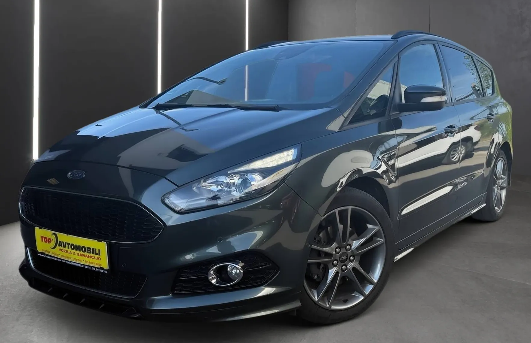 Zunanja slika - Ford S-MAX - 2.0 ST LINE FULL LED NAVI PDC MEMORY TOP - 1