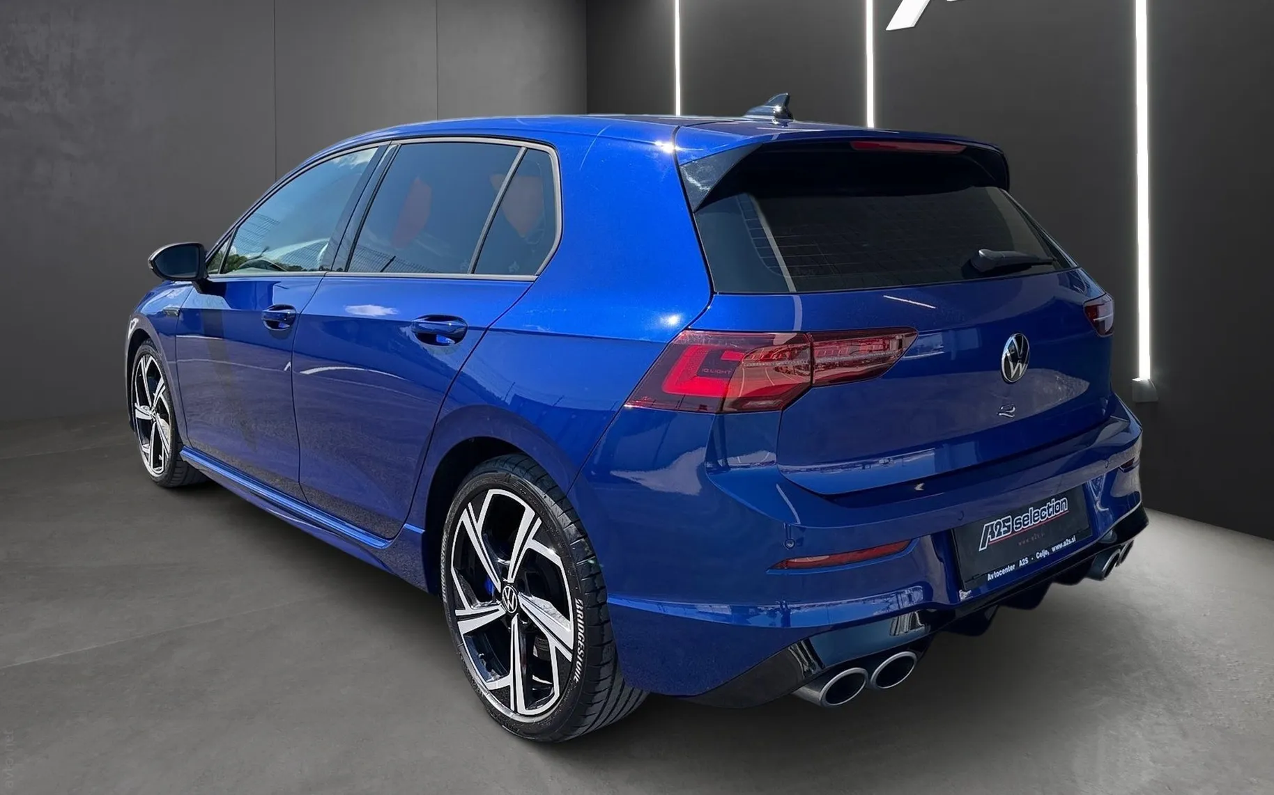 Zunanja slika - Volkswagen Golf - R 4Motion 2.0 TSI DSG IQ Matrix - Harman Kardon... - 4