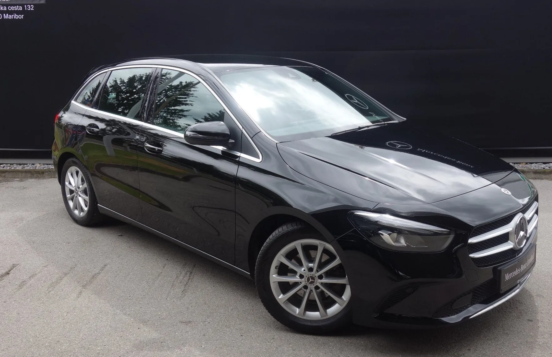 Zunanja slika - Mercedes-Benz B-Razred - 180 AUT. - 1