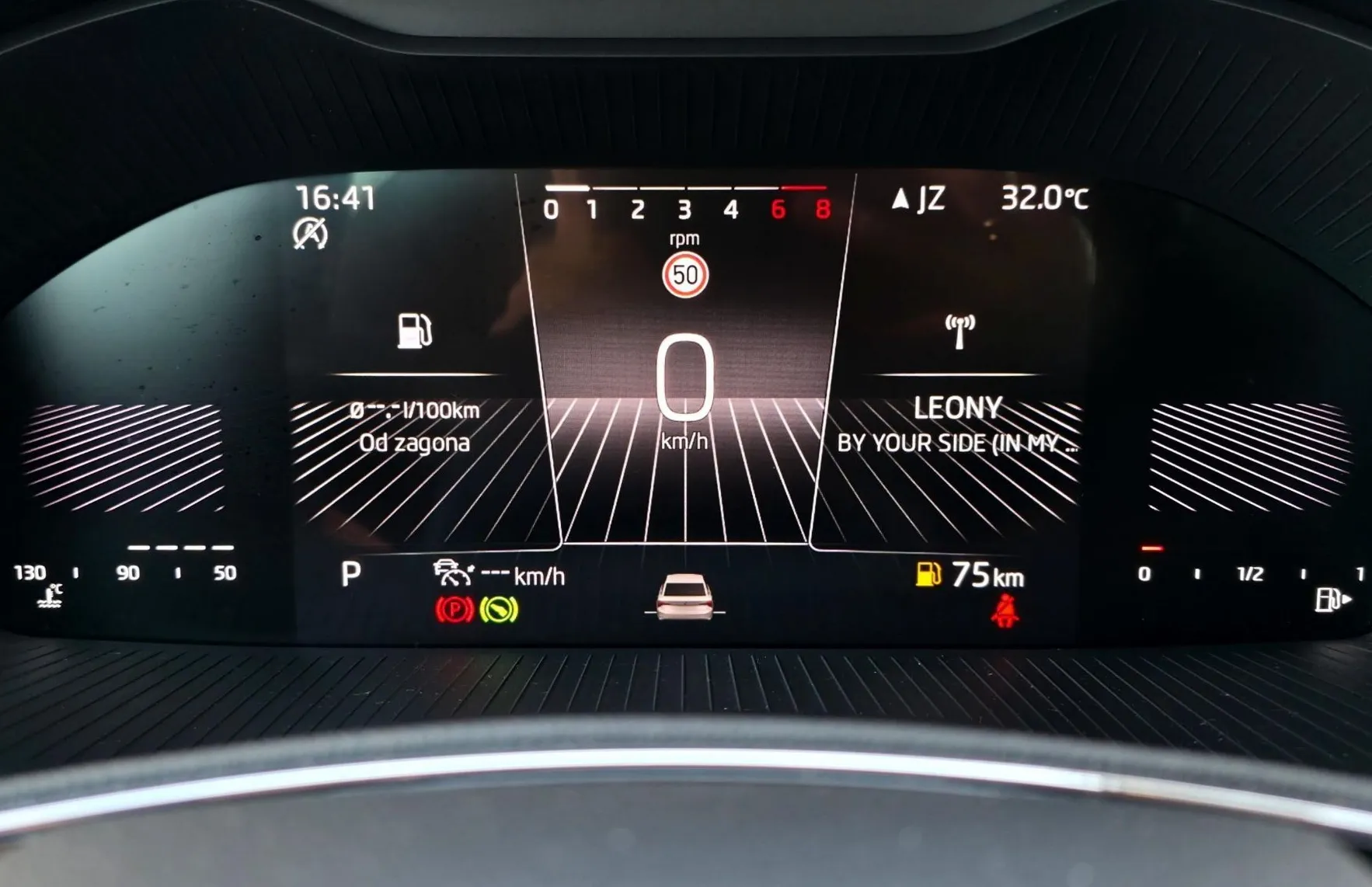 Zunanja slika - Škoda Karoq - 1.5TSI Selection DSG•ACC•KAMERA•LANE•KEYLESS•17C - 10