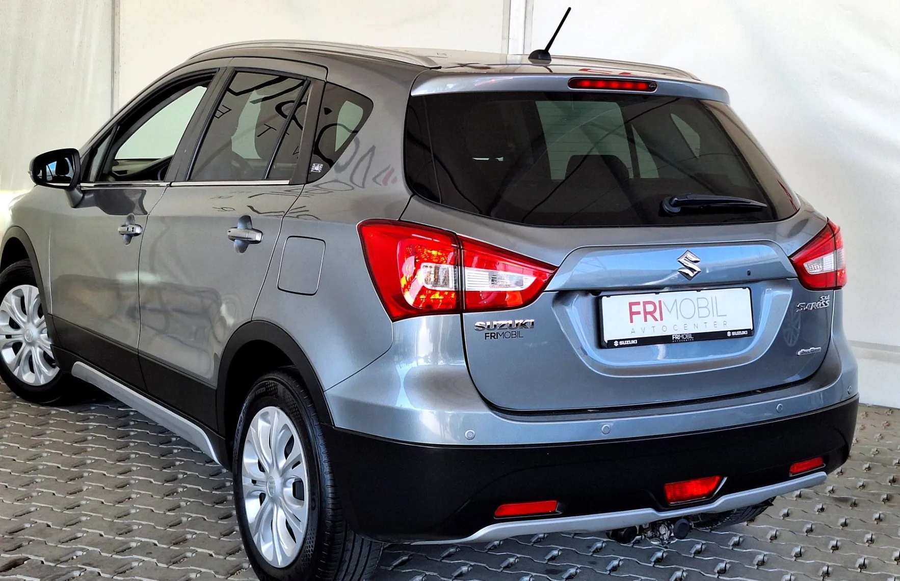 Zunanja slika - Suzuki SX4 S-Cross - 1.4 Boosterjet AllGrip Elegance•VL.KLJUKA•SLO• - 4