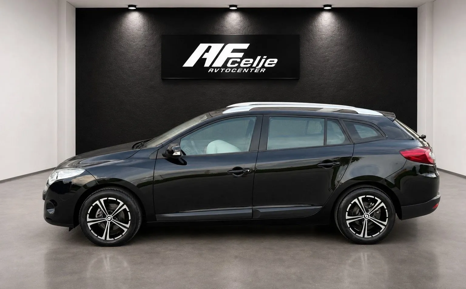 Zunanja slika - Renault Megane - 1.6 16V-200.000km-KREDIT BREZ POLOGA-ODLIČEN-... - 6