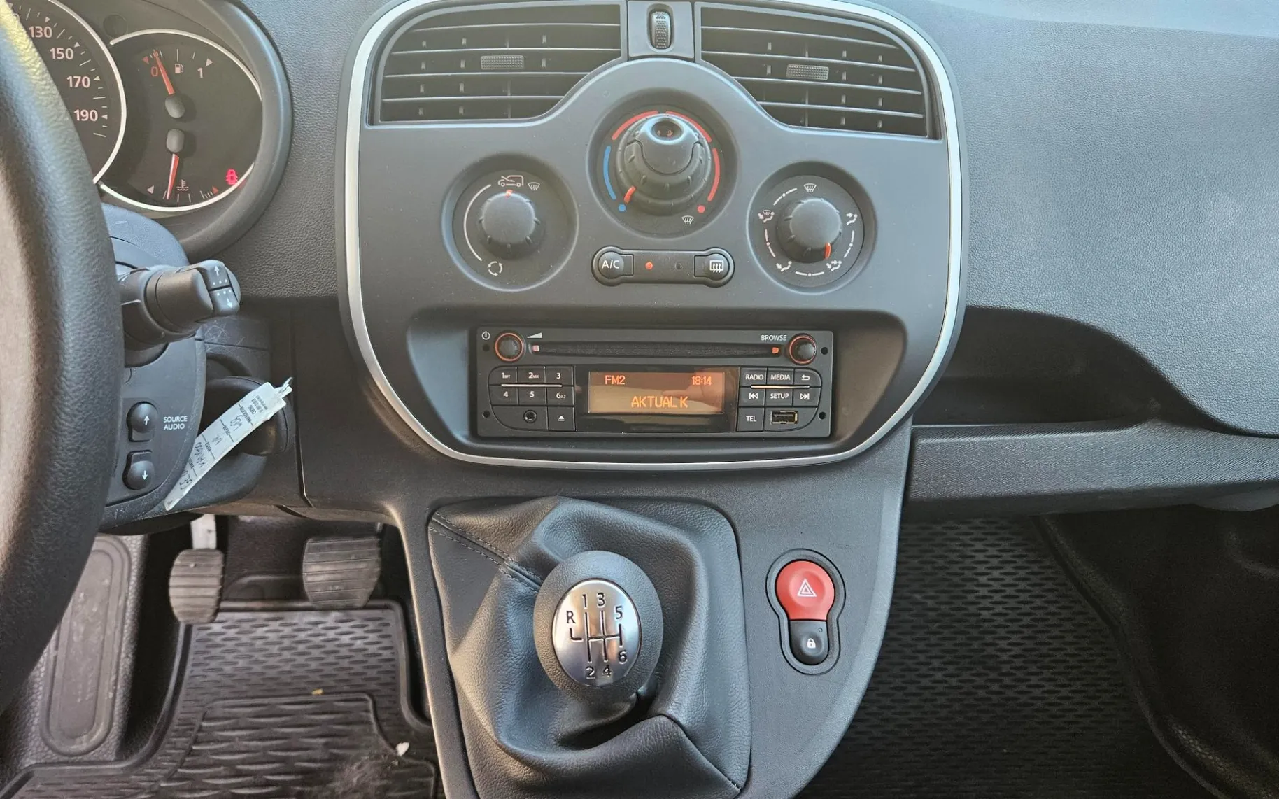 Zunanja slika - Renault Kangoo - 1.5 BLUEDCI FOURGON - 5