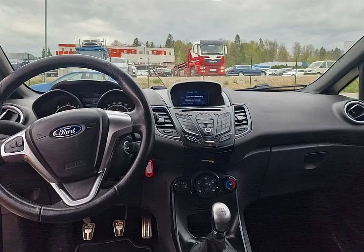 Zunanja slika - Ford Fiesta - 1.5 TDCi 55 kW  ST-LINE HUDA - 9