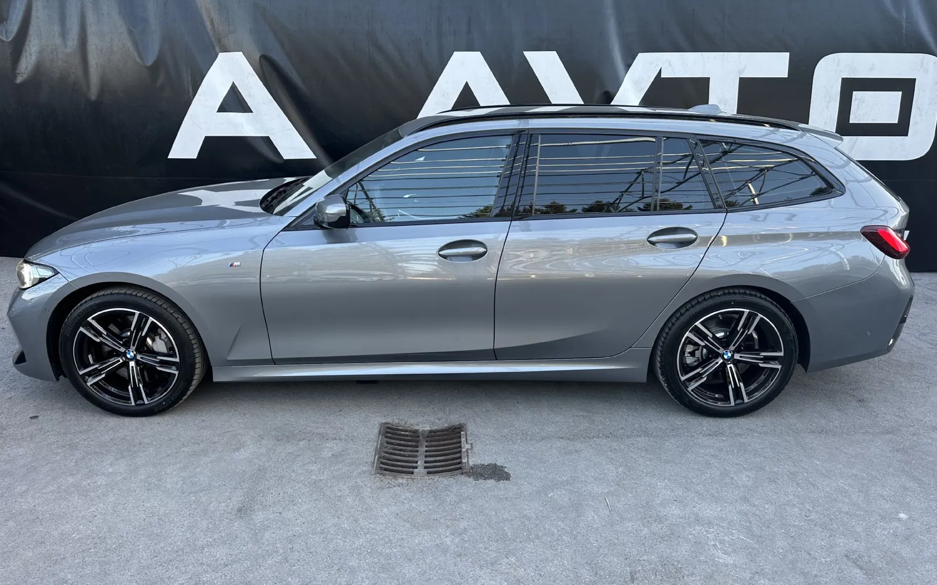 Zunanja slika - BMW Serija 3 - Touring: 330i xDrive MSPORT-KAMERA-18COL-NAVI-ACC-LINE A - 4