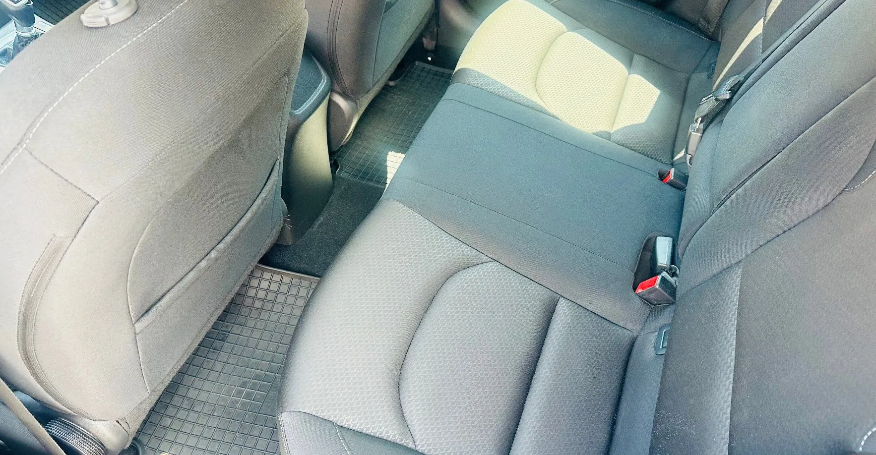 Zunanja slika - Hyundai i30 - 1.4 MPI 74 KW.SLOVENSKI.SAMO 86.000 KM.BENCIN - 2