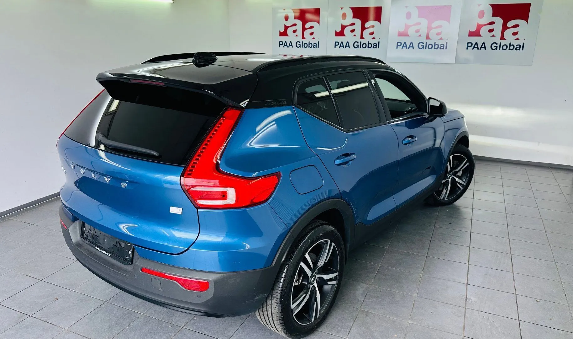 Zunanja slika - Volvo XC40 - T5 Recharge Twin Engine R-Design Avt.KAMERA.LED - 10