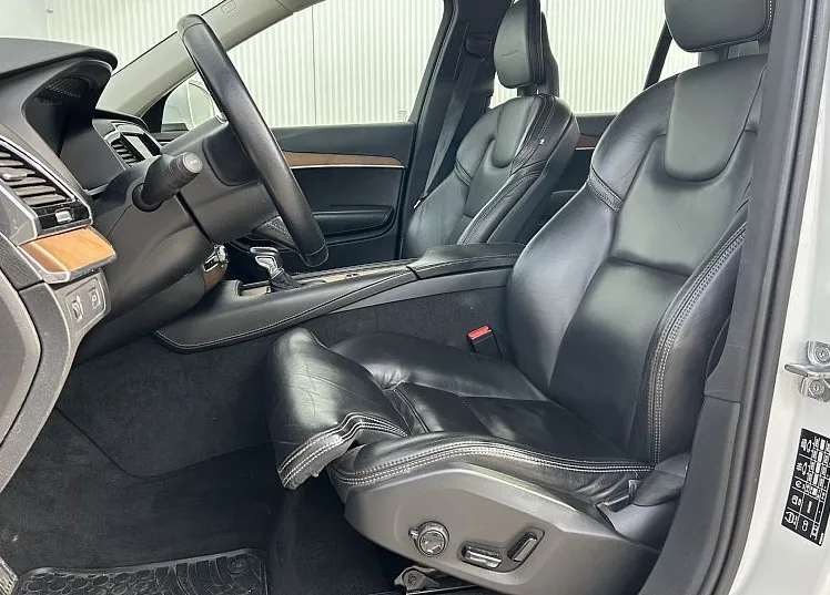 Zunanja slika - Volvo XC90 - D5 AWD A INSCRIPTION-ACC-PDC-KAMERA-ZRAČNO-ALU20 - 9