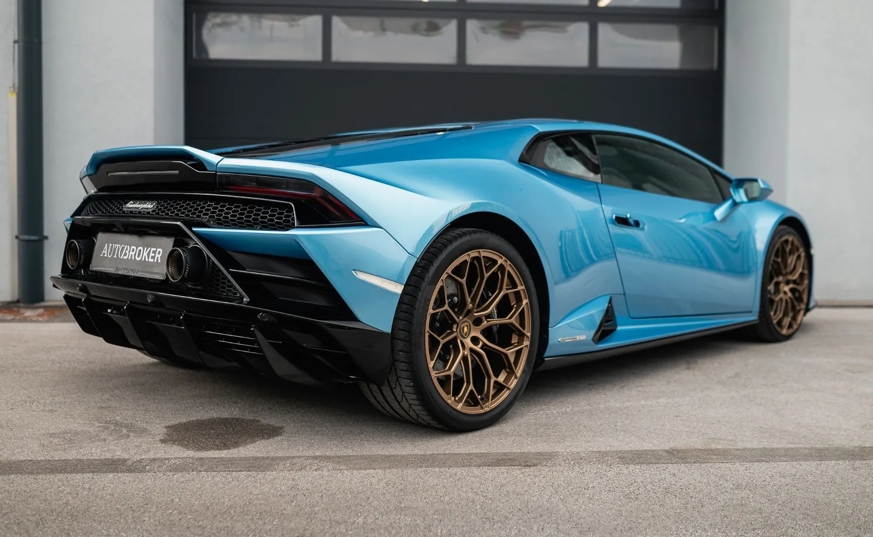 Zunanja slika - Lamborghini Huracan - EVO AWD AZZURO TERZO - 5