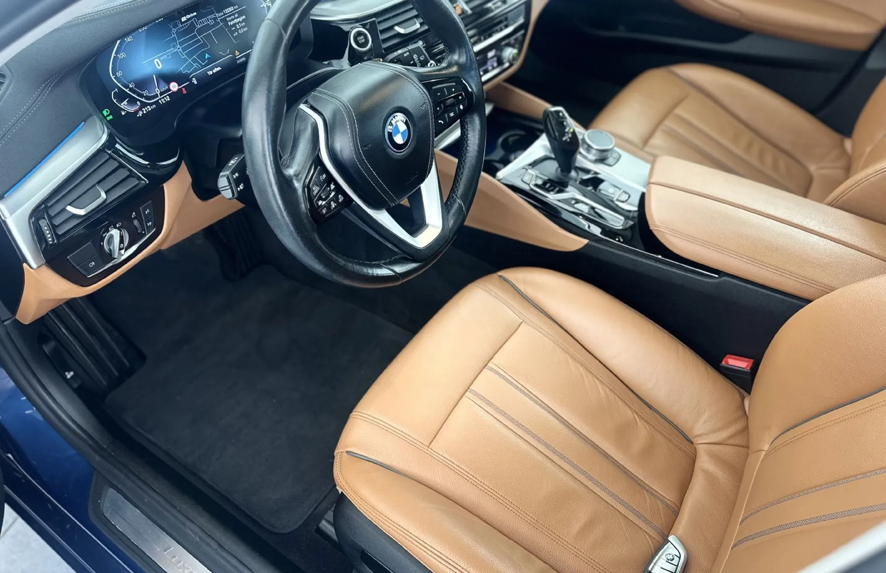 Zunanja slika - BMW Serija 5 - Touring: 530 e Luxury Line 2.0 215KW.NEMŠKI+4ALU.KAMERA. - 14