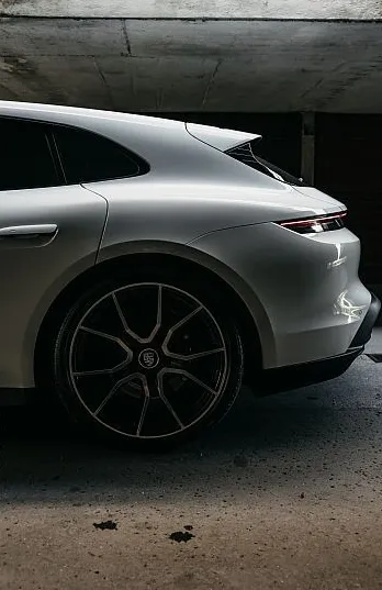 Zunanja slika - Porsche Taycan Sport Turismo - 21 COL Pano Zračno vzmetenje BOSE Radar - 3