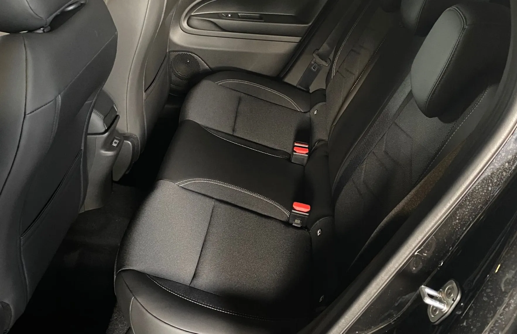 Zunanja slika - Jeep Avenger - 1.2 E-DCT6 MHEV 100 Summit - 7