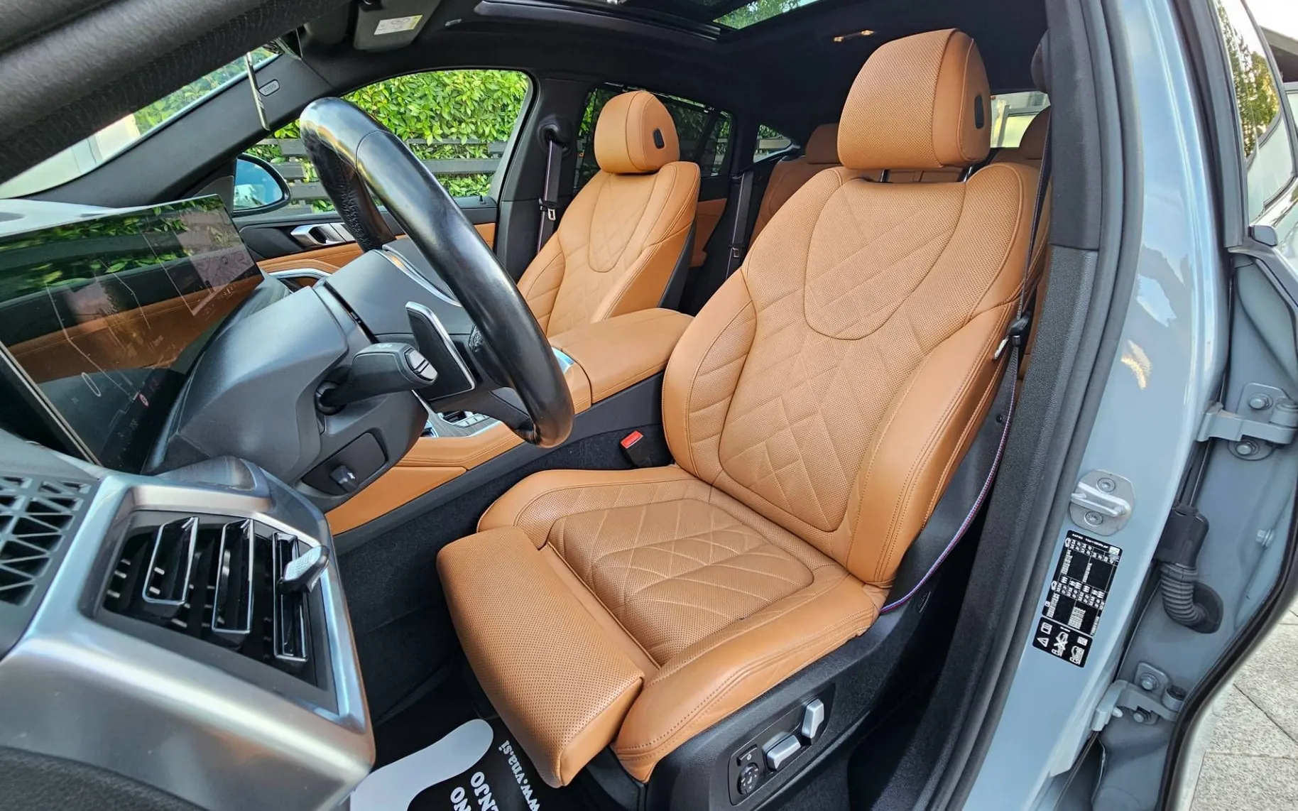 Notranja slika - BMW serija X6: - xDrive40d Avt. |M-OPTIC-PRO|PANORAMA|KAMERA|NARDO| - 8