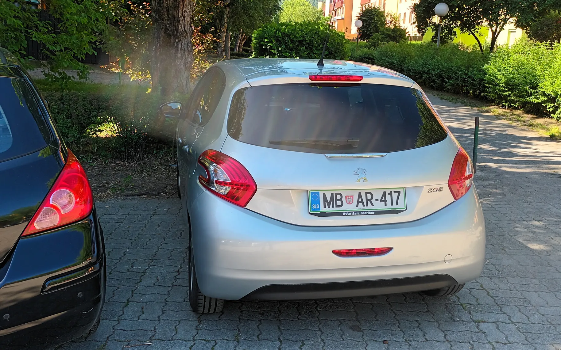 Zunanja slika - Peugeot - 208 1,2 VTi Style - 3