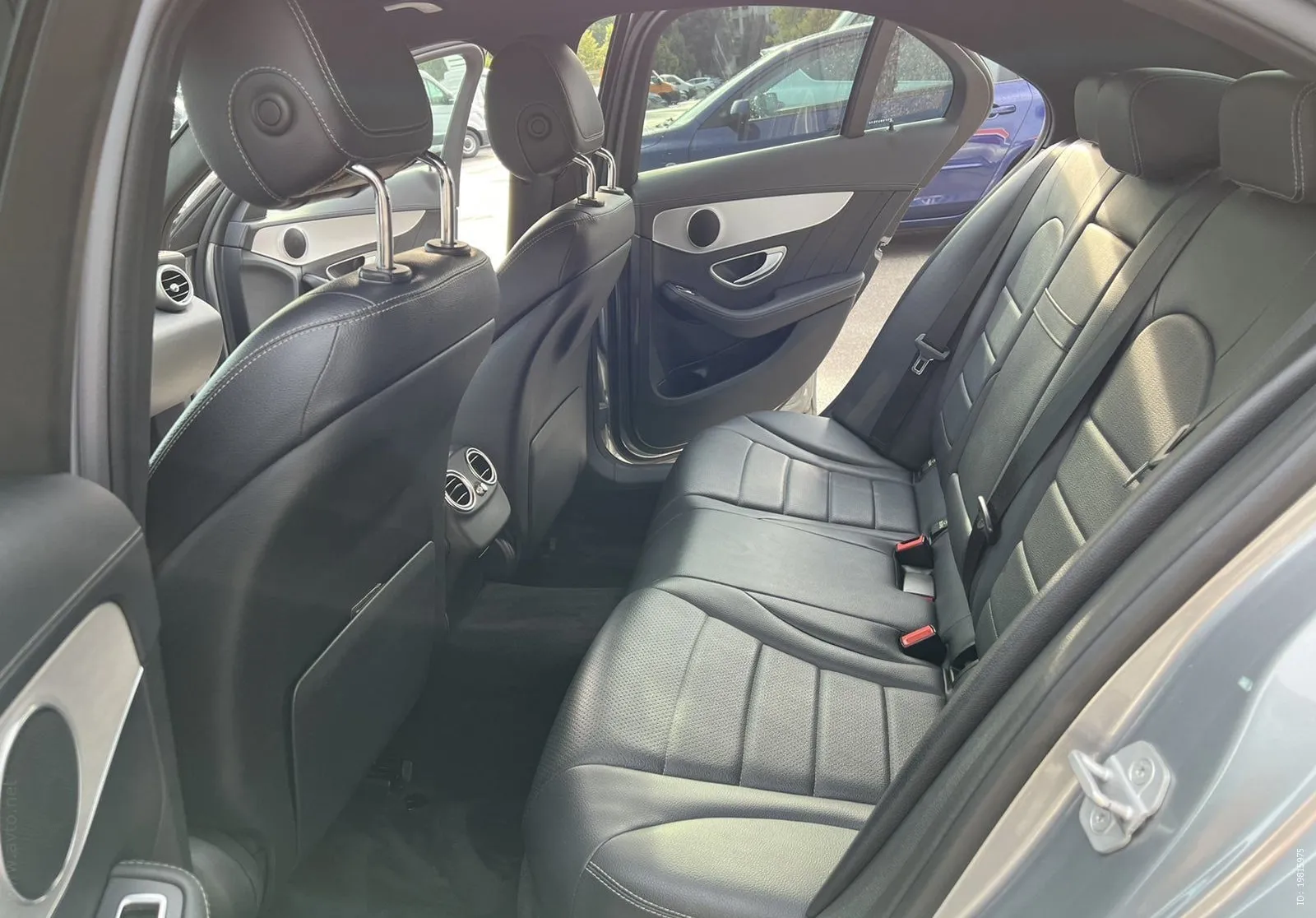 Notranja slika - Mercedes-Benz C-Razred - 200 d-AMG-BI-XENON-LIMO-FULL LED-NAVI-TEMPOMAT-P.. - 12
